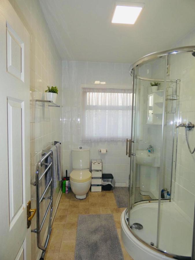 Spacious 3 Bed House With Parking & Good Transport South Norwood Luaran gambar