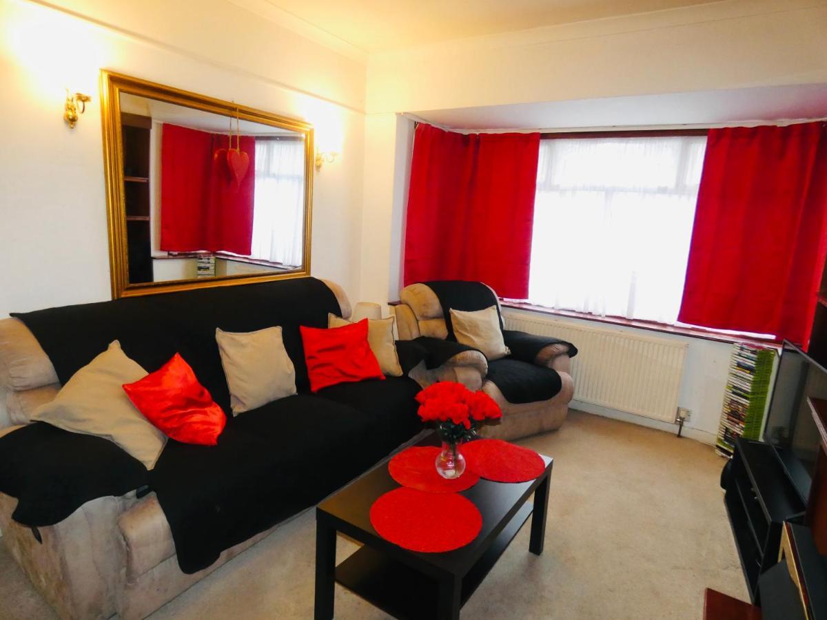 Spacious 3 Bed House With Parking & Good Transport South Norwood Luaran gambar